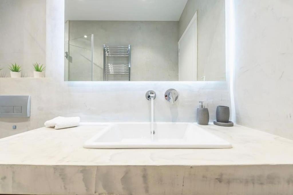 Syntagma H&B Apartment Атина Екстериор снимка